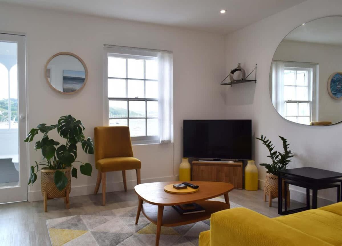 Breathtaking High Street Townhouse With Stunning Sea Views At 'The Old Fishermans Townhouse' Falmouth Exteriör bild